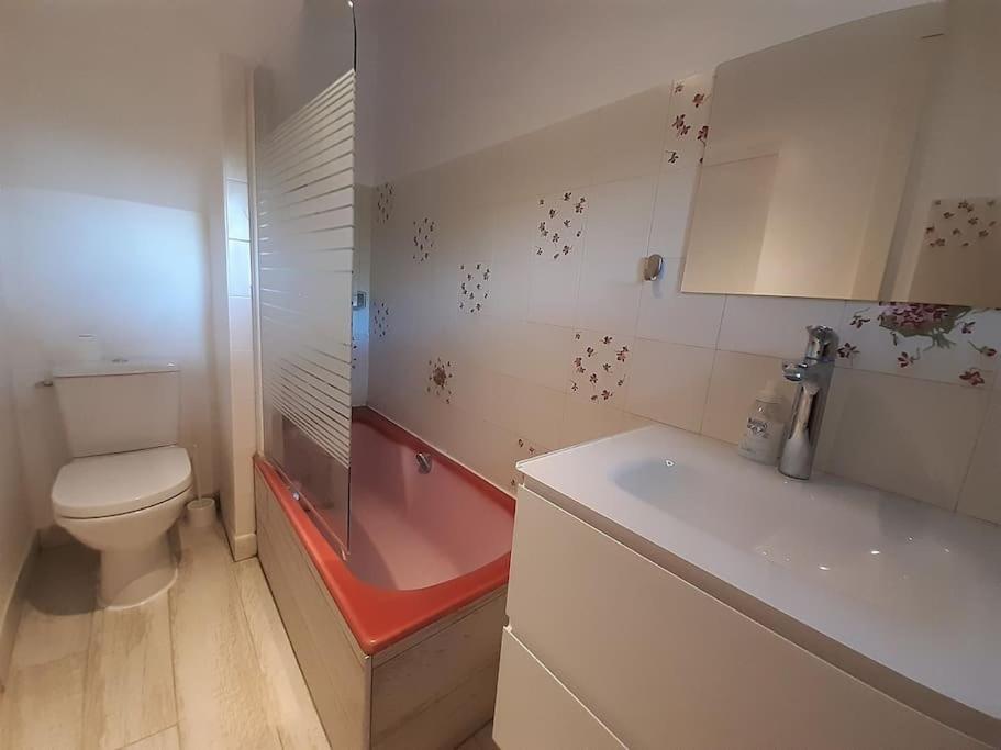 Studio Meuble Avec Terrasse Axe Rennes Saint Malo La Baussaine Ngoại thất bức ảnh